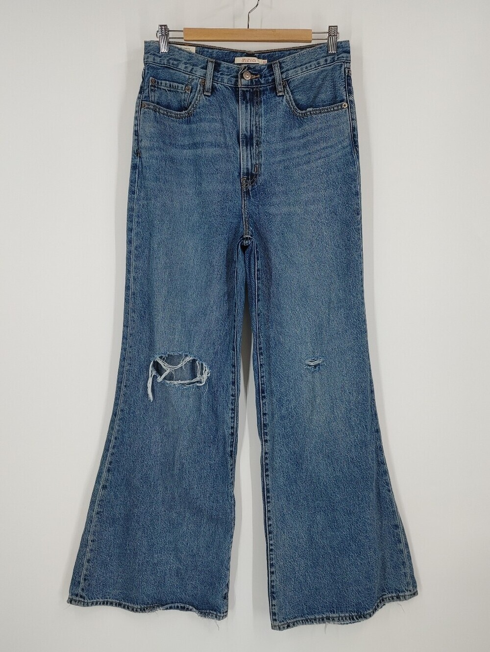 Levi's High Loose Flare Jeans